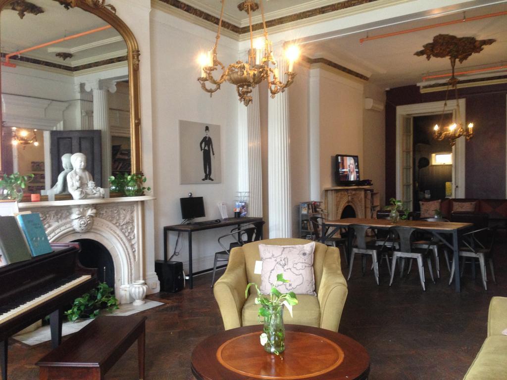 Hi - Baltimore Hostel Mount Vernon Екстериор снимка